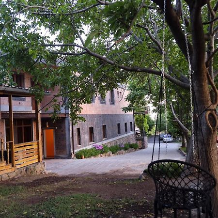 Old Byurakan Gouest House エクステリア 写真